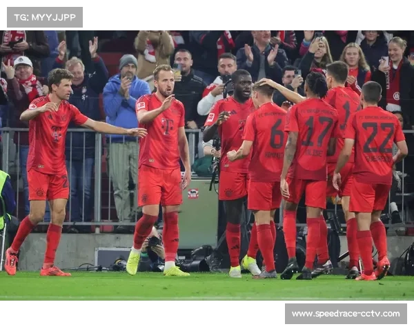 拜仁慕尼黑8-1大胜沃尔夫斯堡，凯恩格雷茨卡破门